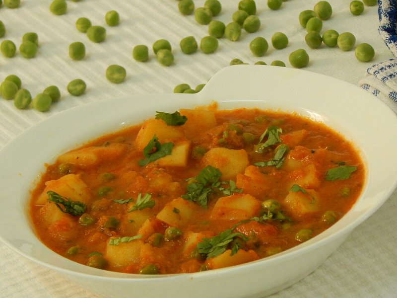 ALOO MUTTER